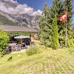 シャレー Peaceful Mountain For 4, With Garden, Games & Bbq *
