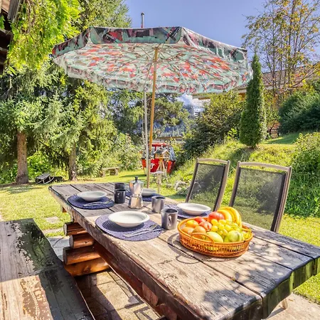 شاليه Peaceful Mountain For 4, With Garden, Games & Bbq اوفروناز